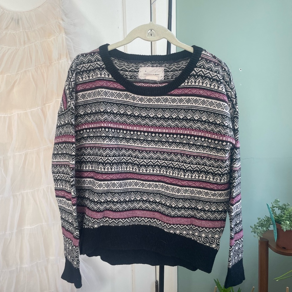 Elegant Patterned Crew Neck Sweater - Black, Pink, White